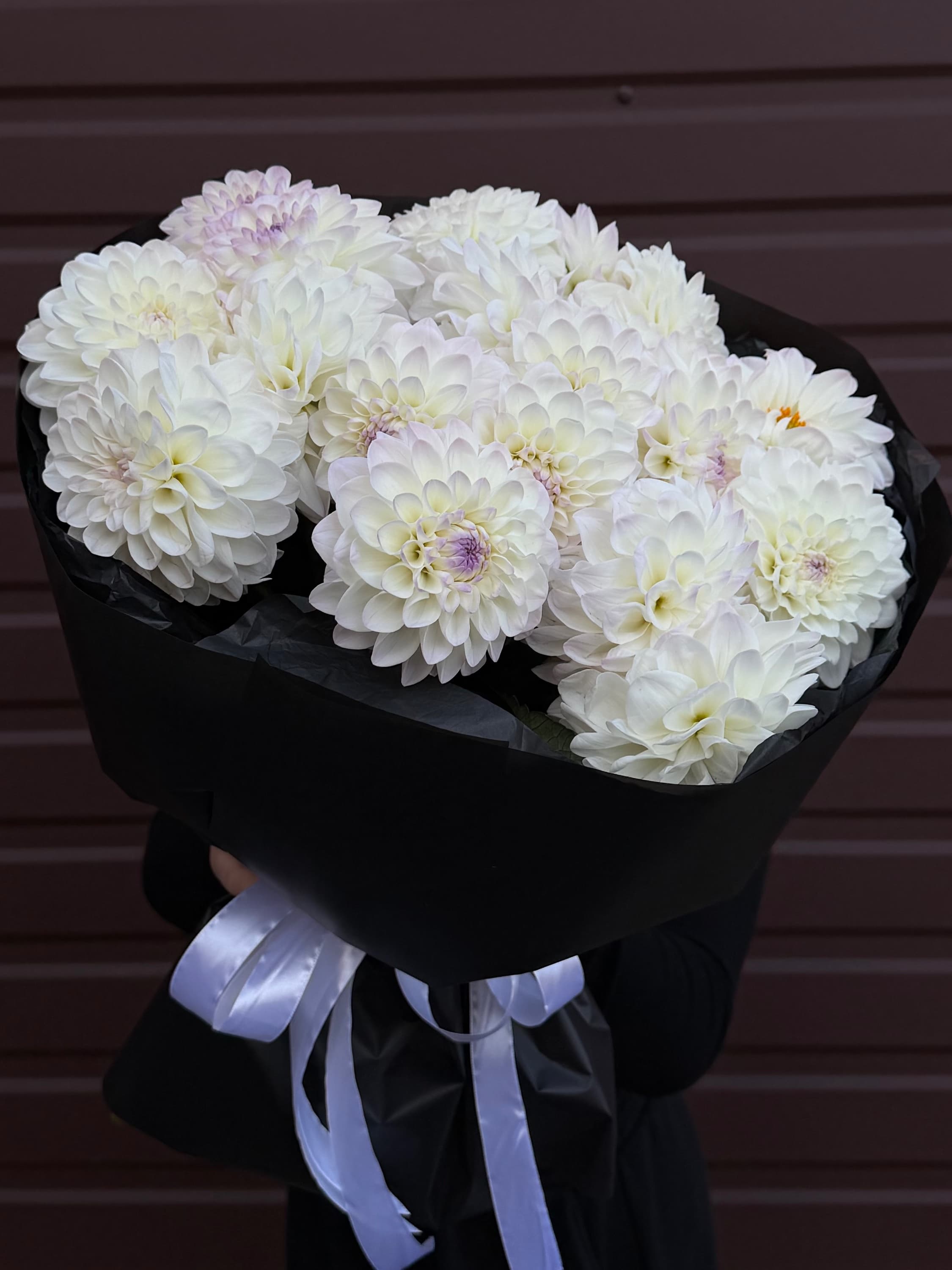 Flor Dalia Blanca — monobuket